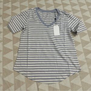 Universal standard striped vrex tee shirt bone white/aleutian
